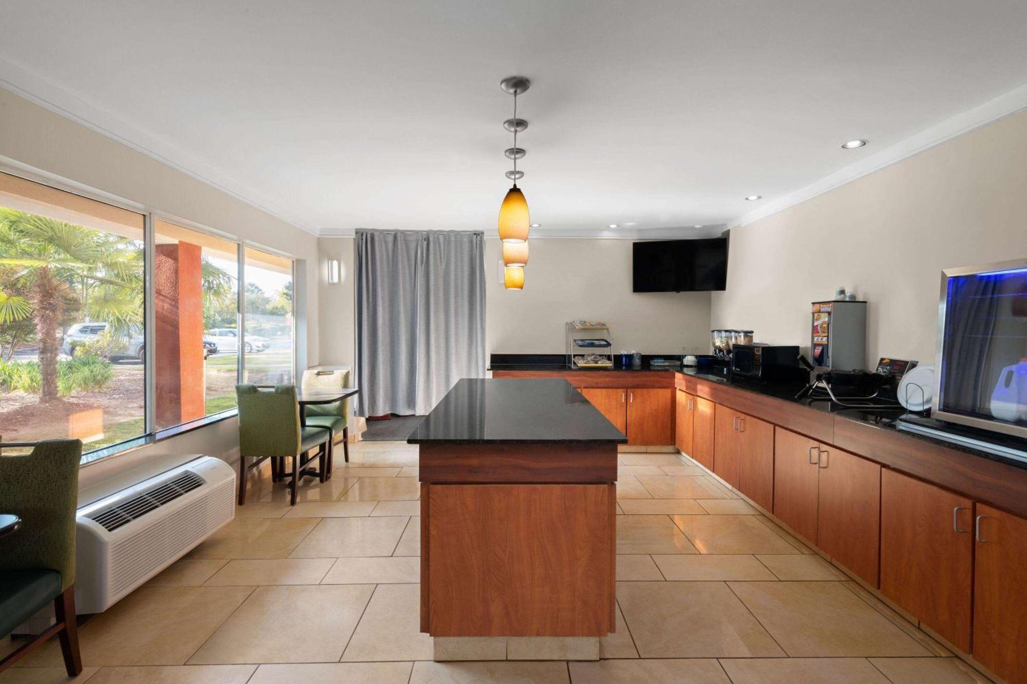 Days Inn By Wyndham Florence Near Civic Center Buitenkant foto