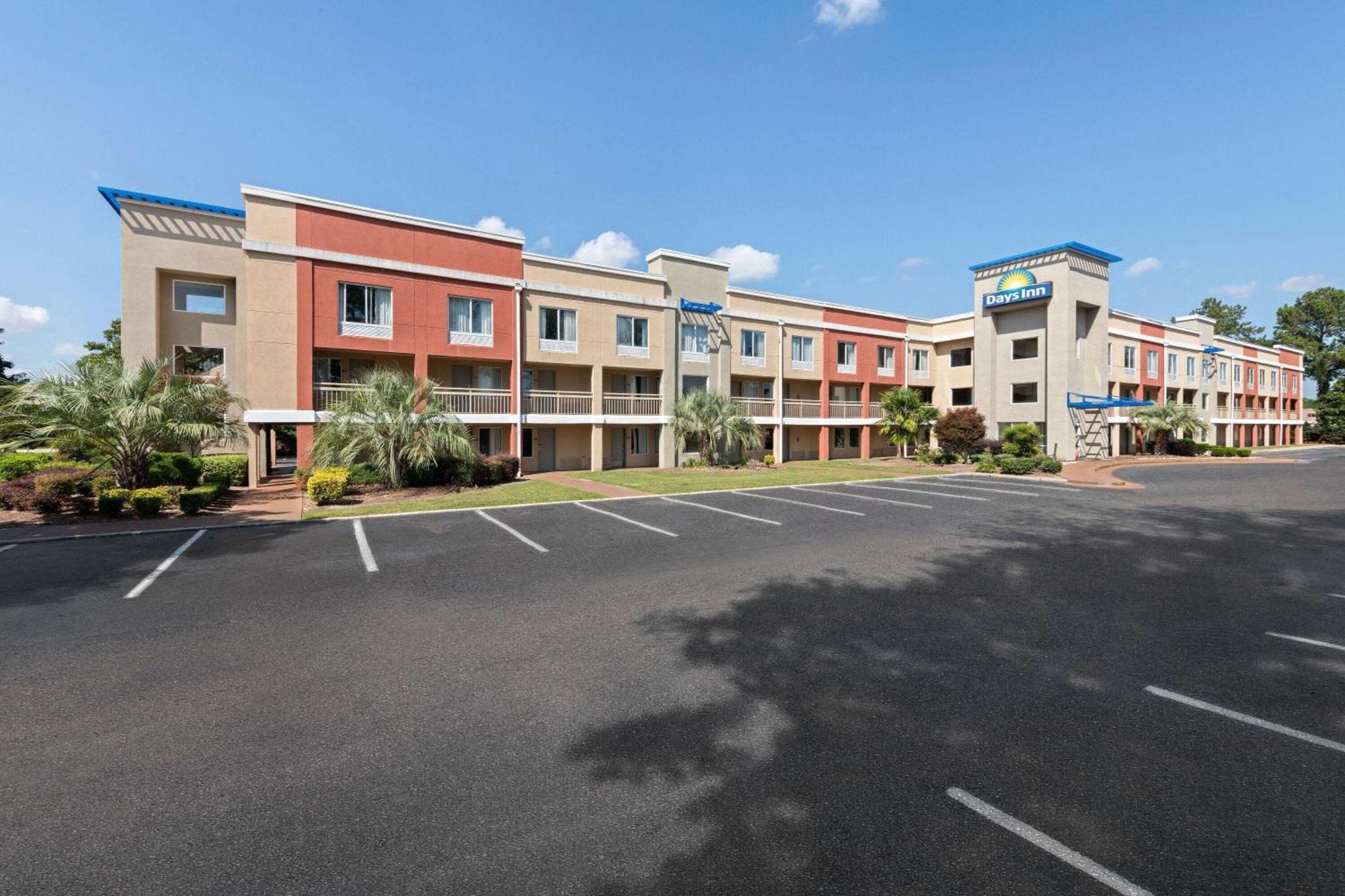 Days Inn By Wyndham Florence Near Civic Center Buitenkant foto