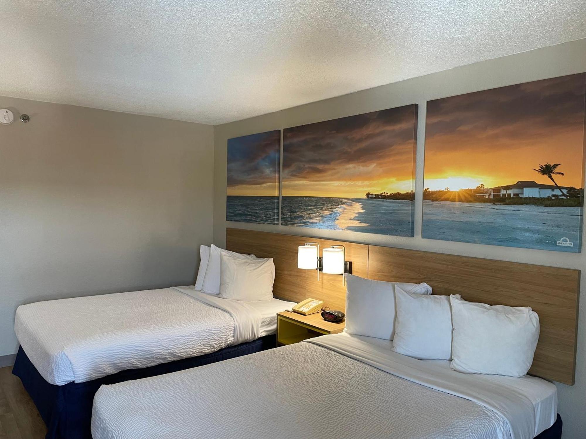 Days Inn By Wyndham Florence Near Civic Center Buitenkant foto