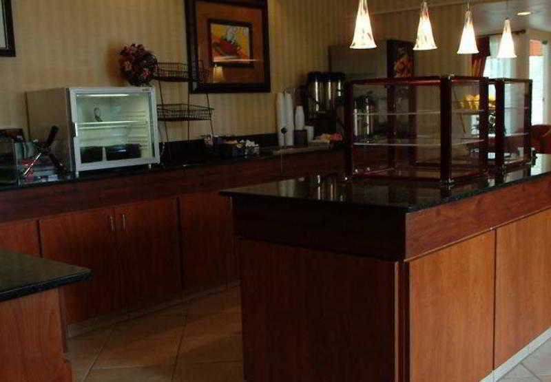 Days Inn By Wyndham Florence Near Civic Center Buitenkant foto