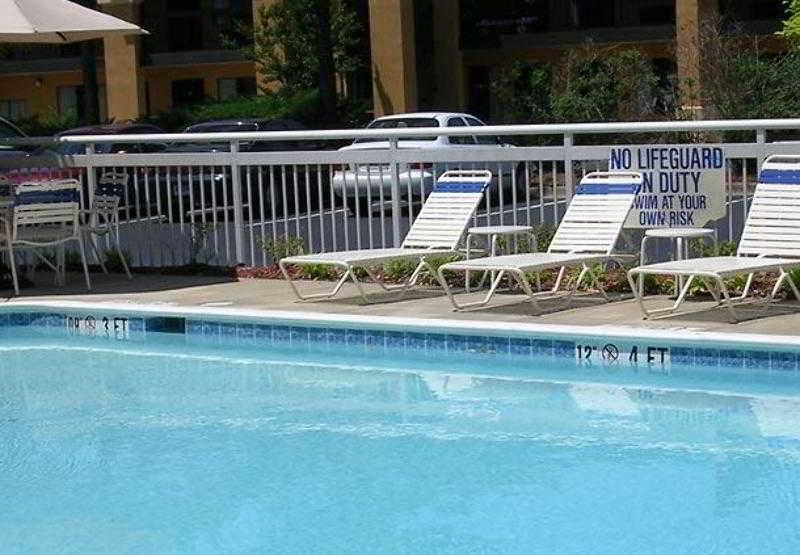 Days Inn By Wyndham Florence Near Civic Center Buitenkant foto