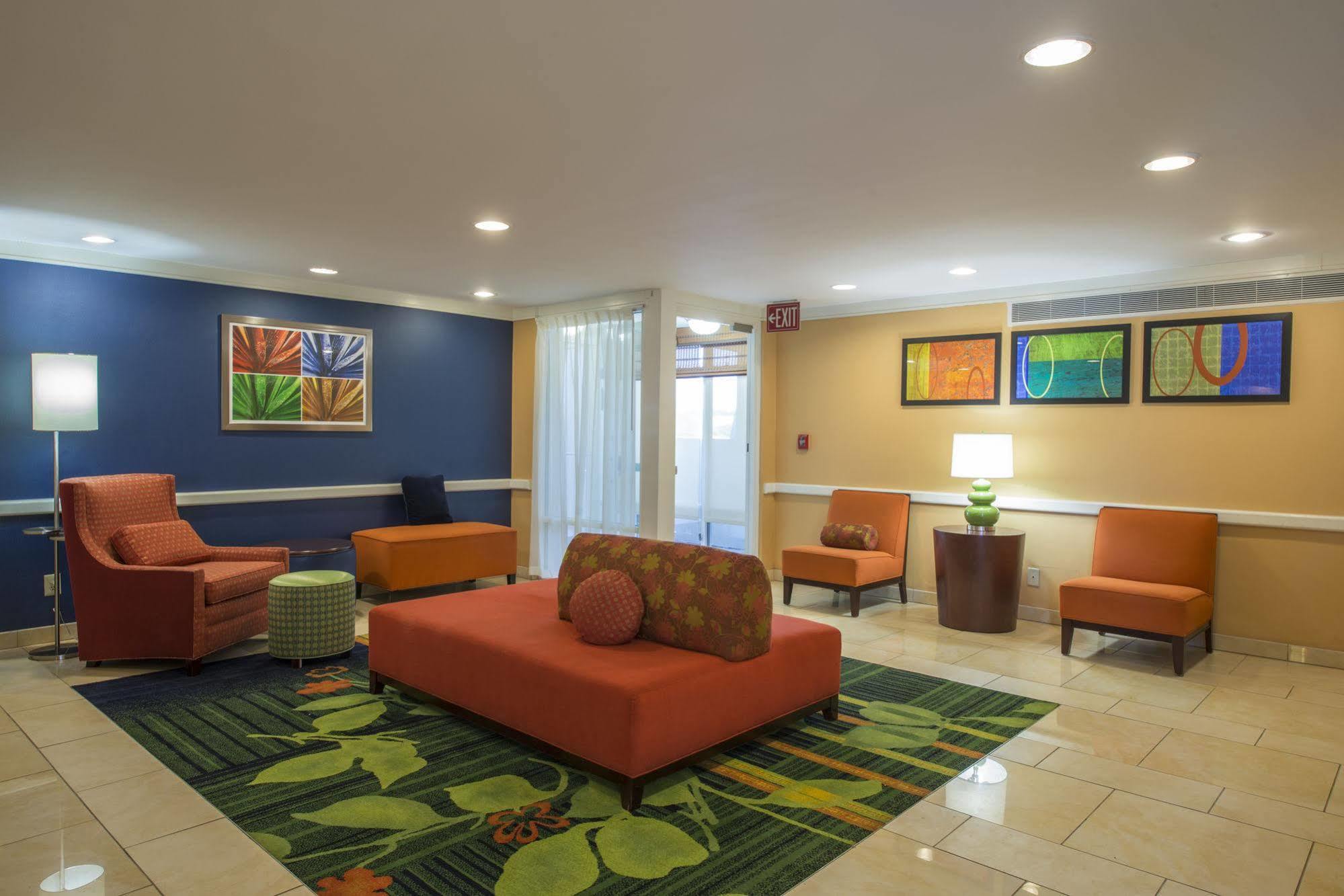 Days Inn By Wyndham Florence Near Civic Center Buitenkant foto